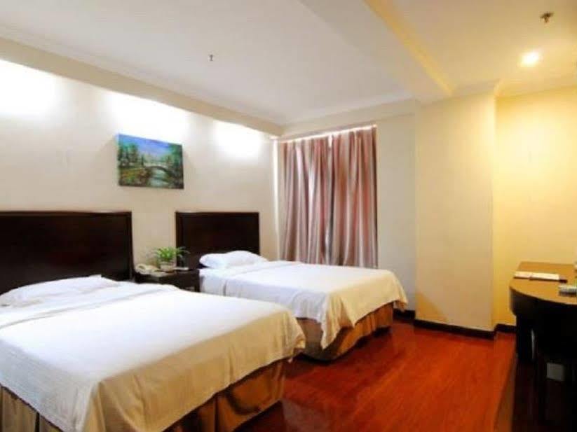 Greentree Inn Chongqing North Railway Station Express Hotel 외부 사진